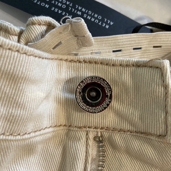 SOLD OFFSITE - Picture 4 of 9